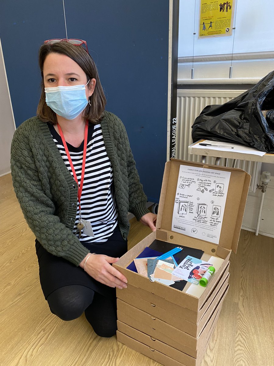 CarolineLucas's tweet photo. So inspired to meet Sarah, Tina, Simon &amp; Chloe &amp; all the amazing volunteers at #Phoenix Community Centre &amp; community food shop &amp; to witness lifeline they offer to those who need their support.  Loved that @ArtspacePhoenix is sharing art boxes for the community too 🌈🙏 #Brighton https://t.co/a8YB56xYfK