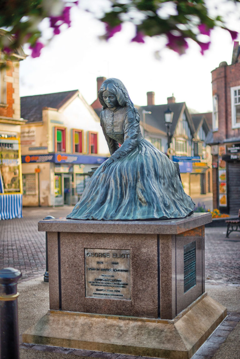 ReemK10's tweet photo. Happy Birthday George Eliot 🎂 #BOTD #Middlemarch21 #GeorgeEliot https://t.co/0qfvzErvxC