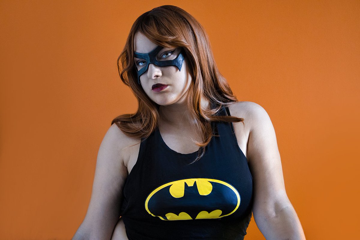 #Batgirl #Batwoman #cosplayer #cosplayergirls