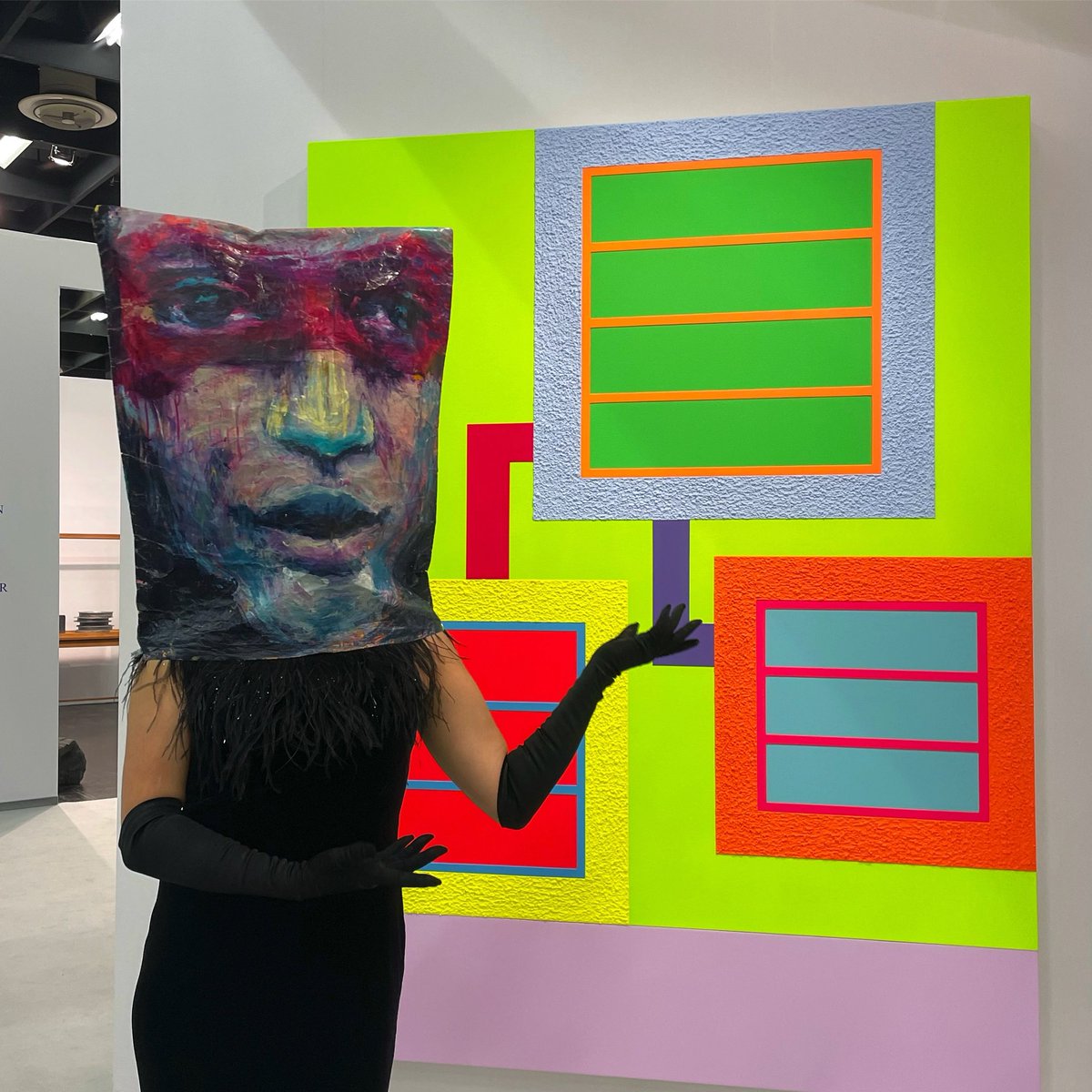 Vivarium by #peterhalley @Galerie_Thomas 
#Bagabonds by <a href="/tatjanaleeart/">Tatjana Lee</a> visiting #artcologne2021 
<a href="/ElisaKuzio/">Elisa Kuzio</a> <a href="/sertansatan/">Sertan Satan</a> <a href="/artcologne_km/">Art Cologne</a> #artfair #cologne #thisiscologne #nft #nftcommunity #nftcollector #nftsstories #NFTart #digitalart #contemporaryart #performanceart #neoncolors