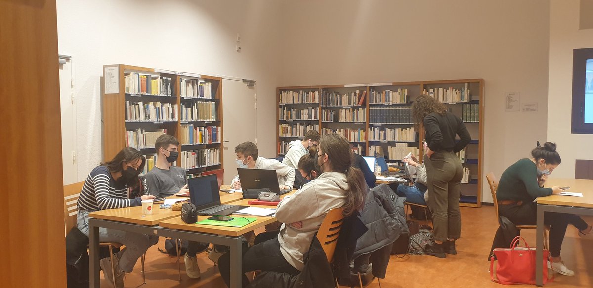 bu_ubo's tweet photo. Le travail,  l'engagement,  la concentration des étudiant.e.s de l'@UBO_UnivBrest, on peut les vérifier tous les jours dans nos BU ! https://t.co/PQvVVkKqSM