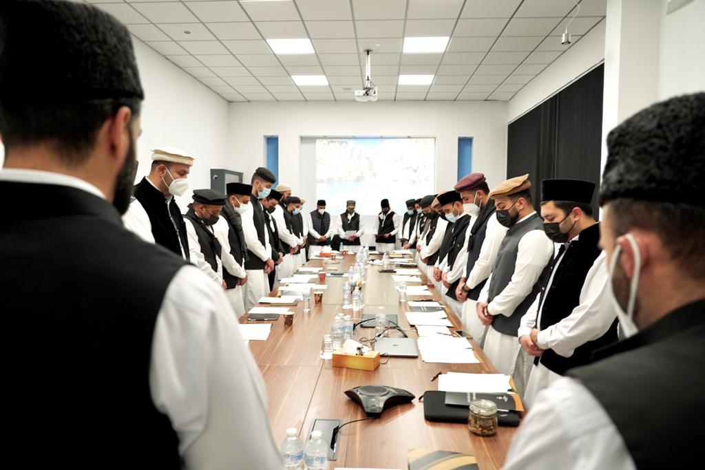 KhuddamDE's tweet photo. Die National Amla im neuen MKAD Jahr 2021/2022!
Beginnend mit dem Versprechen der Khuddam-ul-Ahmadiyya wurden die nationale Amla der Majlis Khuddam-ul-Ahmadiyya Deutschland für das neue Jahr 2021/2022 vereidigt. https://t.co/Ks3DQyyCGb