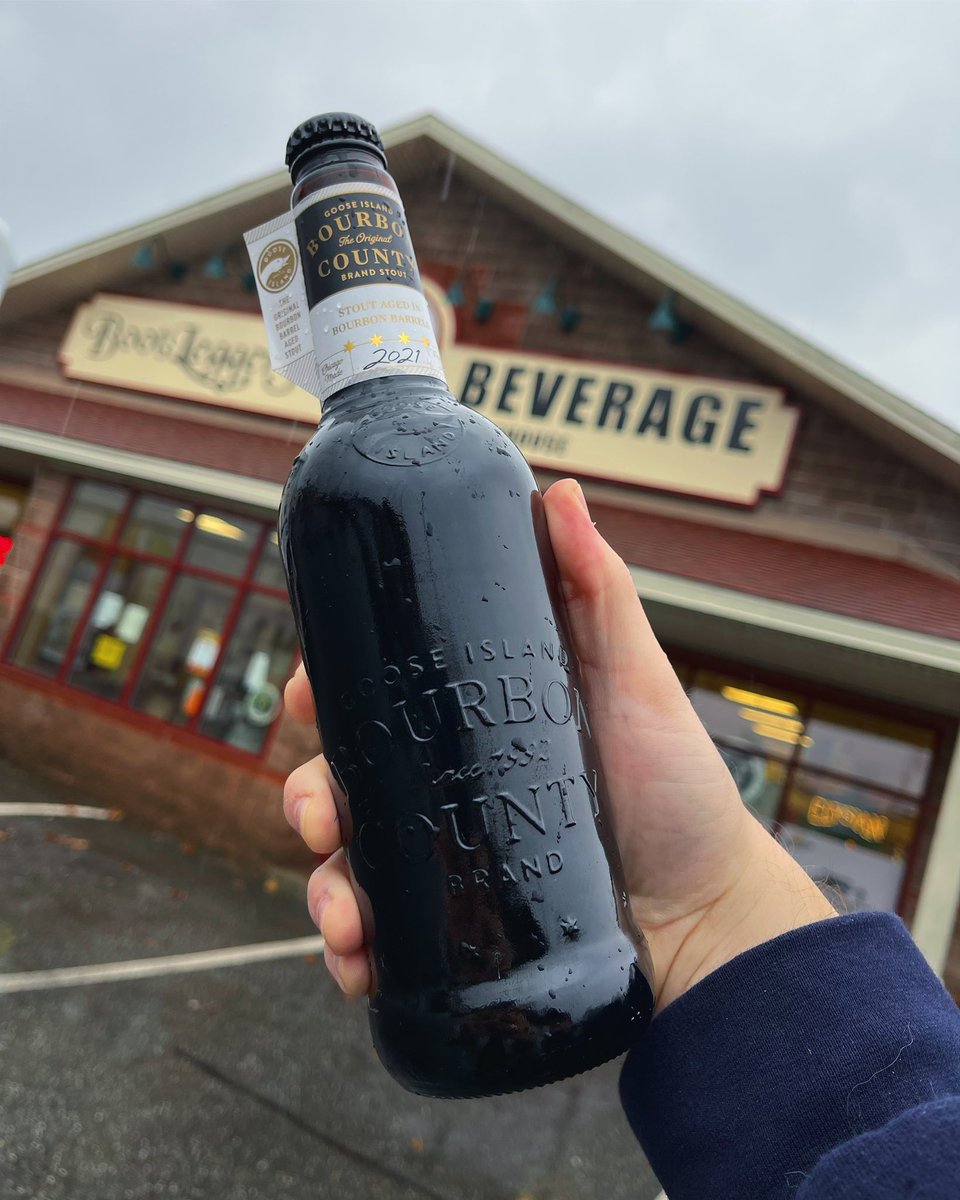 Just because it’s raining doesn’t mean your day has to be gloomy 🌧 We have bourbon county available and the 2021 release is looking absolutely delicious on a day like today! 
•
#bourboncountry #gooseisland #2021release #bootleggers #buylocal #shoplocal #cheers