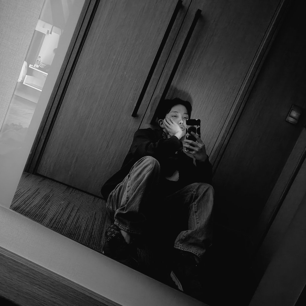 I missed every moments so much that I have done today. 🥲😭
정말 너무 행복했고 좋은 시간이었습니다.
사랑해요 아미 🥰😍🤩💘💜 
#호비