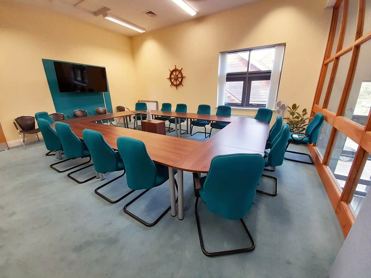 RedDuneWeb's tweet image. We recently installed some conferencing equipment for one of our clients in Kessingland, featuring a massive 70 screen and a Meeting Owl Pro capable of recording a 360 degree video to ensure everyone in the meeting is both seen and heard.