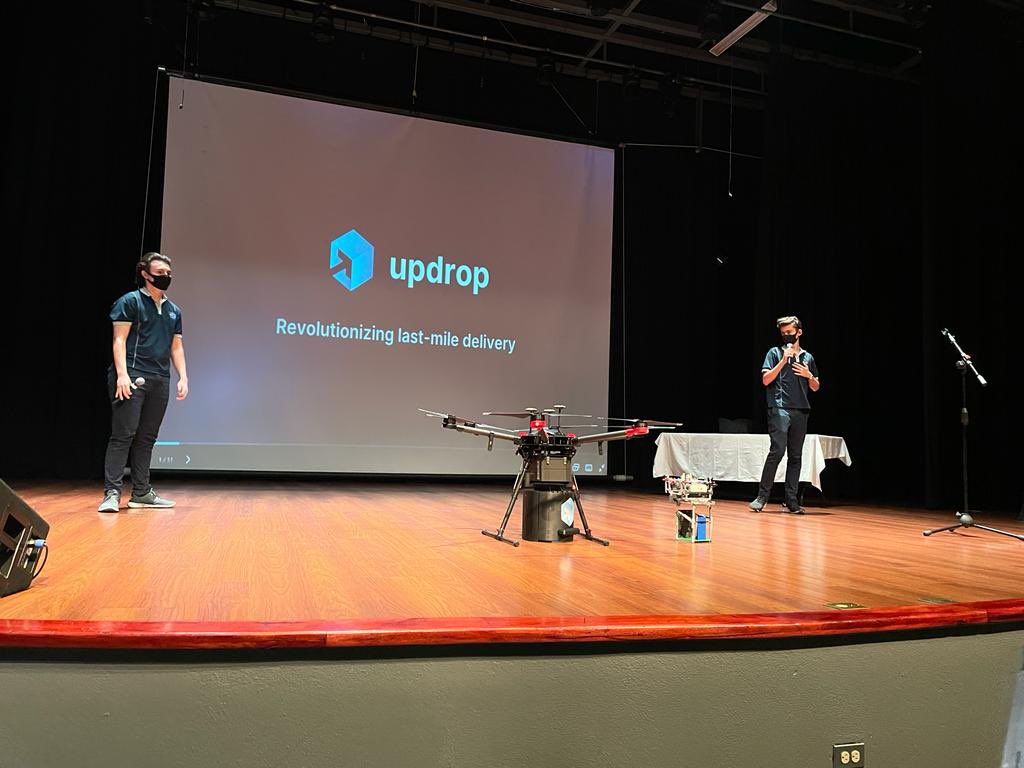 Carlos Alvarado Quesada tweet media