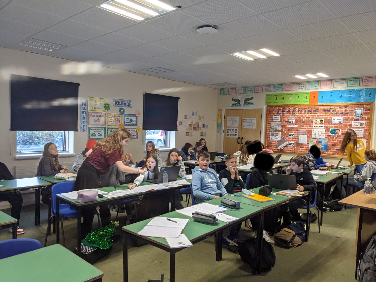 ygs_mathsdept's tweet photo. 7E enjoyed creating questionnaires last week as part of the new data topic! We love incorporating the laptops into our lessons here in the Maths &amp; Numeracy Department @YsgolGreenhill https://t.co/giqdBdXVRm