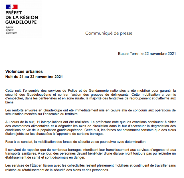 Prefet971's tweet photo. #ViolencesUrbaines Au cours de la nuit, 11 #interpellations ont été réalisées
⚠De nombreux barrages #interdisent leur franchissement aux services d’urgence &amp; aux
#TransportsSanitaires
➡Face à ce constat, la mobilisation des #ForcesDeSécurité va se poursuivre avec détermination https://t.co/jEnhO6lSWK