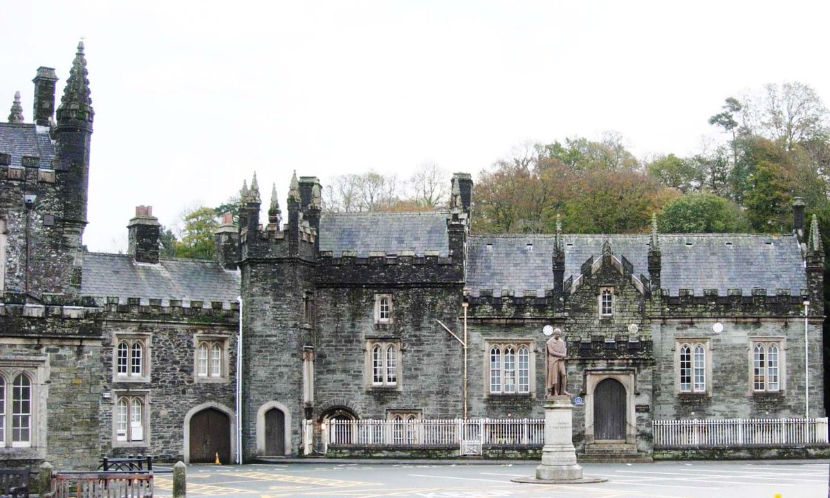 The Gateway Centre project aimed to restore this iconic ‘At Risk’, Grade II listed building and ensure its viable long-term use. It's a key component of the greater plans we have for spotlighting Tavistock's wider heritage. We hope you visit this December! heritageintavistock.org/guildhall