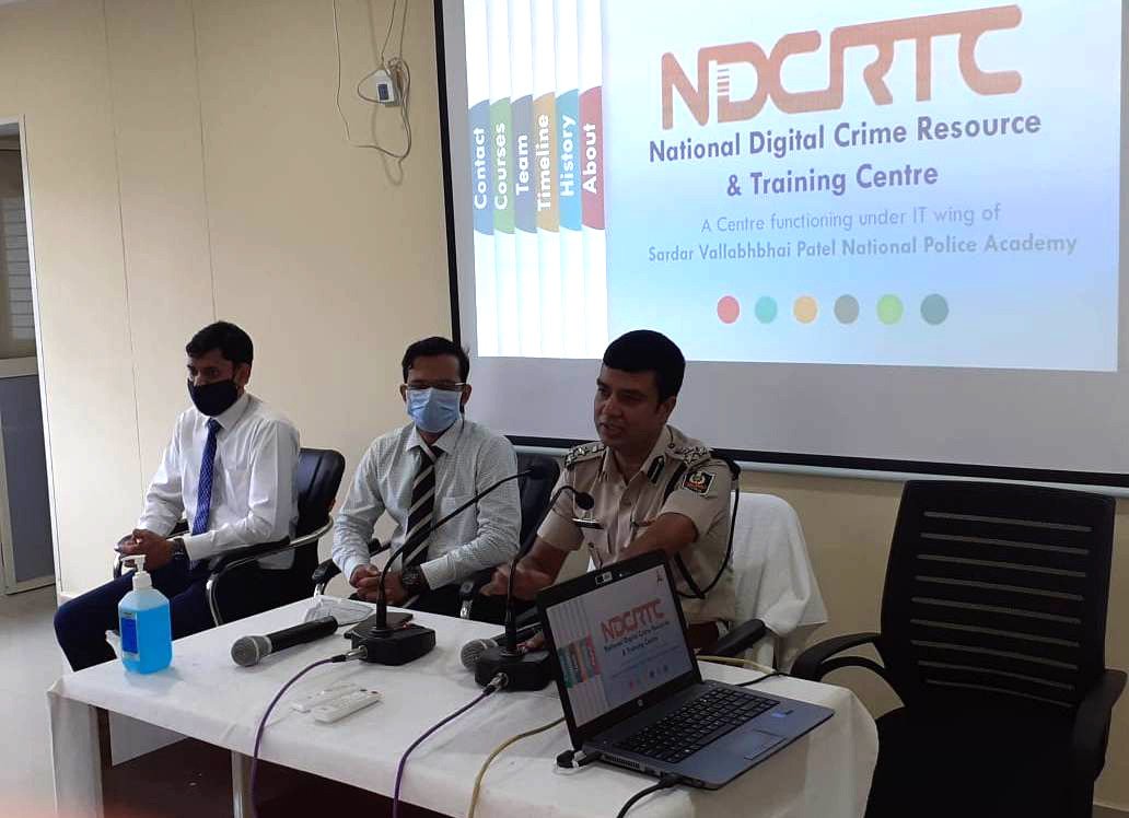 CIDOdisha's tweet photo. As part of of capacity building in #Cybercrime ,5 days training programme of 75 Police Officers in batches,  conducted by National Police Academy ,Hyderabad @svpnpahyd inaugrated by DIG @OdishapoliceStf Sh J.N.Pankaj at #CYBERCOMPLEX Bhubneswar. https://t.co/Kofbq4c3Xr