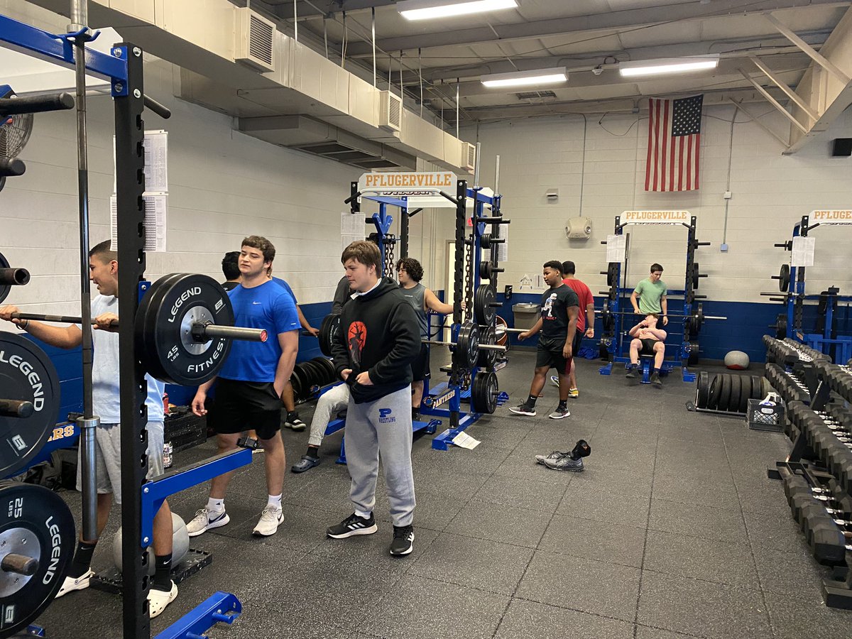 coacharmatta's tweet photo. 20+ athletes at powerlifting practice during theirThanksgiving vacation getting better. Keep being great. @PVillePower #Pfamily #BeGreat #RidefortheBrand https://t.co/tDJmQAKB2o