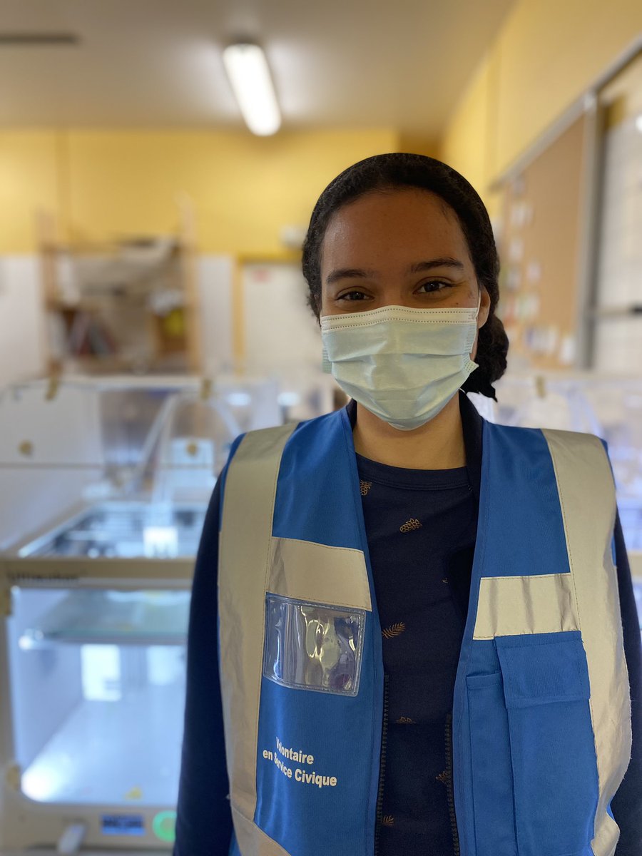 Bienvenue à Chloé qui rejoint pour quelques mois l’équipe du Fablab en mission de #servicecivique 🤜🏼🤛🏼 <a href="/Hopital_Bicetre/">Hôpital Bicêtre AP-HP</a> 
#FablabHospitalier #mediation #numerique #hopital #parcourssoignant #parcourspatient