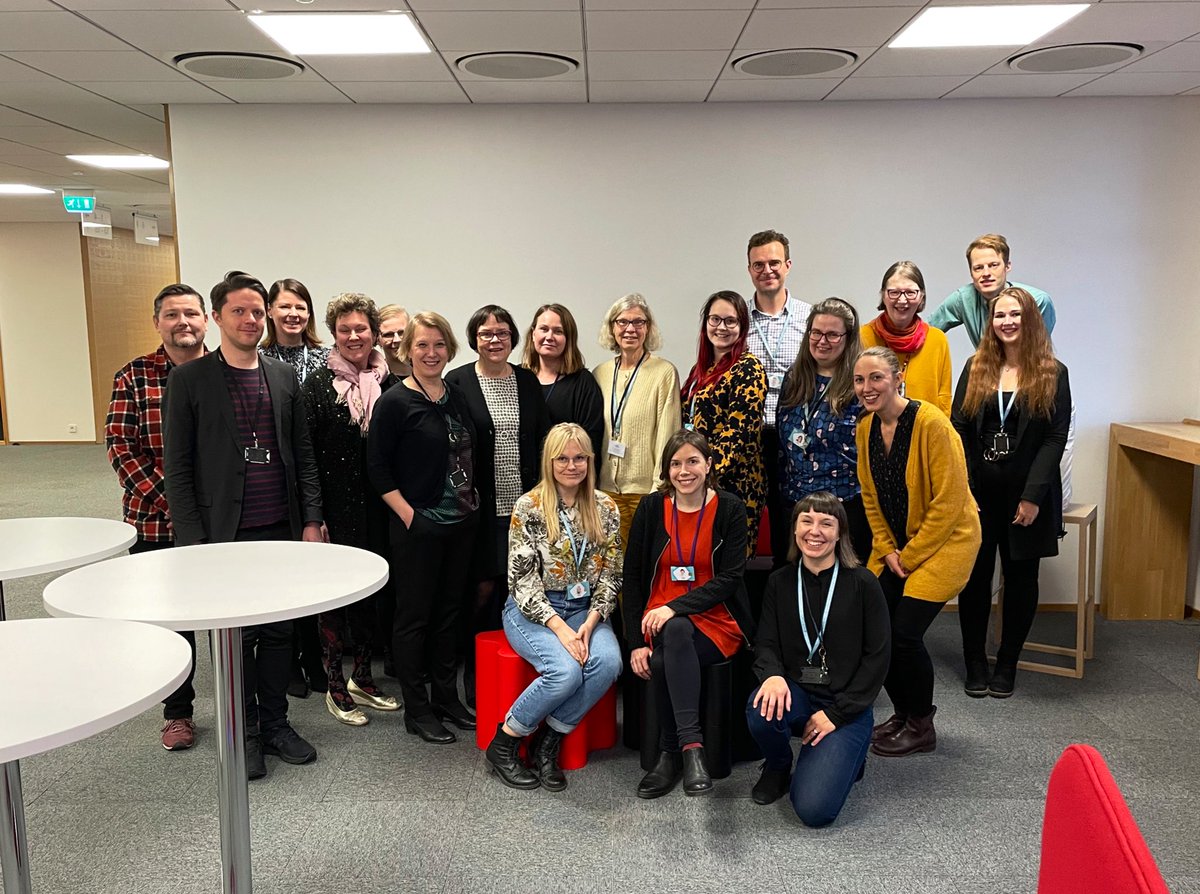 Viime viikko oli vauhdikas, siispä pienellä viiveellä:
Pääsimme ensimmäistä kertaa ikinä tapaamaan livenä koko <a href="/Maanmittaus/">Maanmittauslaitos</a> viestinnän voimin✌️💯 Ideointia, pitkiä lounaita, vapaamuotoista jutustelua ja ihan asiaakin. Huippuporukka koossa!