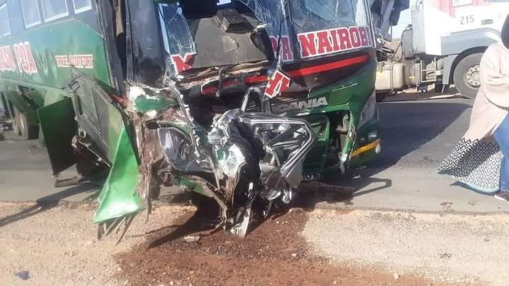 GSaruni's tweet photo. SHORT THREAD

5 TRICKS ON MAKING IT HOME ON A DANGEROUS ROUTE

I happened to pass by the tragic Maungu accident on my way from "bara" it was so sad no lie. I passed when the vehicles had already been moved but the debris, the evidence, the glass... Was still there... https://t.co/MJIOdRS0i0