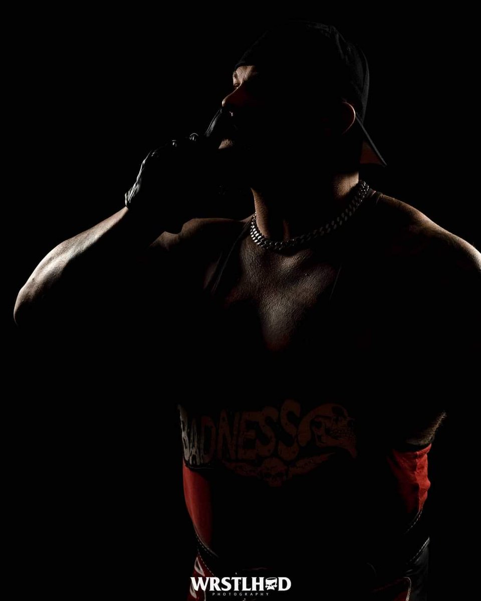 Light is easy to love. Show me your darkness.. I'll show you my BADNESS!

#quote #dark #darkness #BADNESS #BLUTSBRÜDER #TheBADNESS #blackandwhite #photography #photoshoot #lightroom #sexy #beast #unstoppable #untouchable #undeniable #derbesteallerzeiten #shhh 

📷 @wrstlhead_