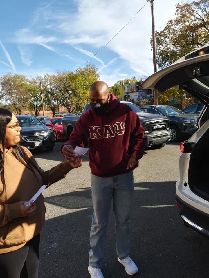 Look: Feeding 1000 - phillykappas.org/look-feeding-1… #PrestigiousPhillyAlumni