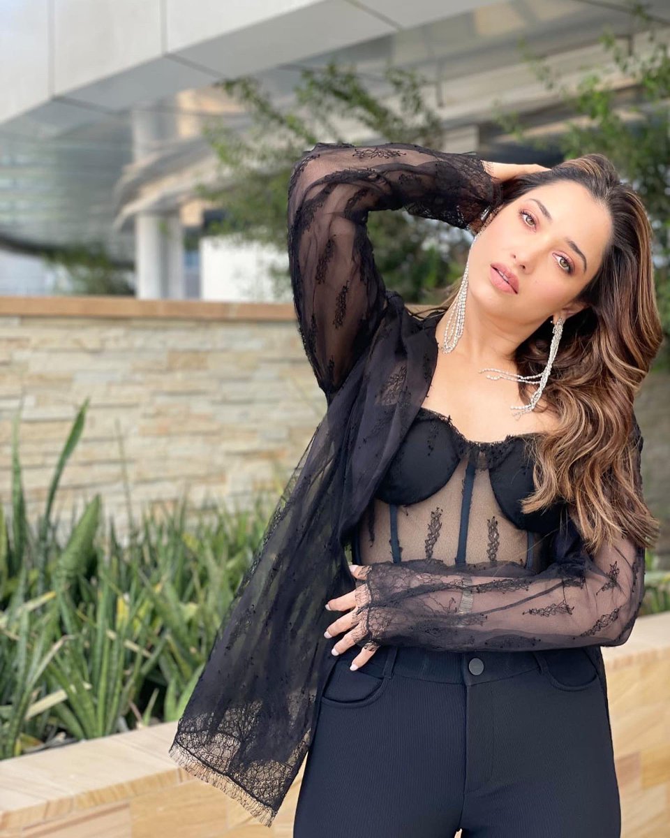 Cuteness overloaded.......
🖤🖤🖤🖤🖤🖤🖤🖤🖤🖤🖤🖤
            <a href="/tamannaahspeaks/">Tamannaah Bhatia</a>
🖤🖤🖤🖤🖤🖤🖤🖤🖤🖤🖤🖤
<a href="/filmfare/">Filmfare</a> #Tamannaah #TamannaahBhatia #tamannah #tamannabhatia #tamannabhatia #tamannaahspeaks #TamannahBhatia #tama954 #FilmFare #filmfareachieversnight