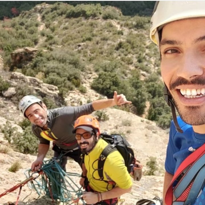 geamreus's tweet photo. Més Via llarga del GEAM de Reus a la paret de la Formiguera, Sant Llorenç de Montgai.
@geamreus @AEC_Reus @FEEC_cat #escalada #ViaLlarga #SantLlorençdwMontgai #FEEC #geamdereus https://t.co/EuvHc1Q8RD