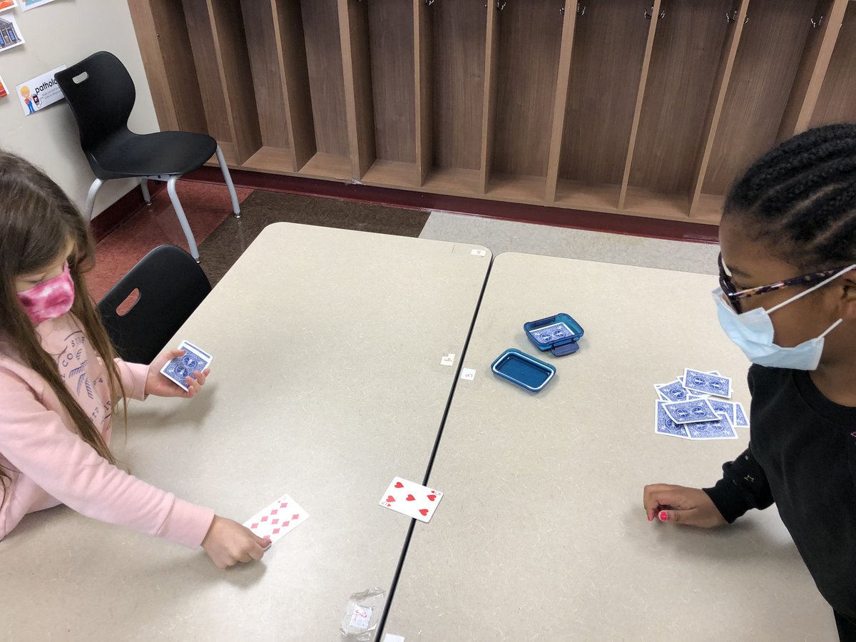 Mrs6Pierce's tweet photo. Practicing math facts in STEM today. Game of War but with addition for our second graders! #STEMeducation #mathfacts @AnthonyUSD453 @PeteTweets453 https://t.co/hrqKCzDHBR