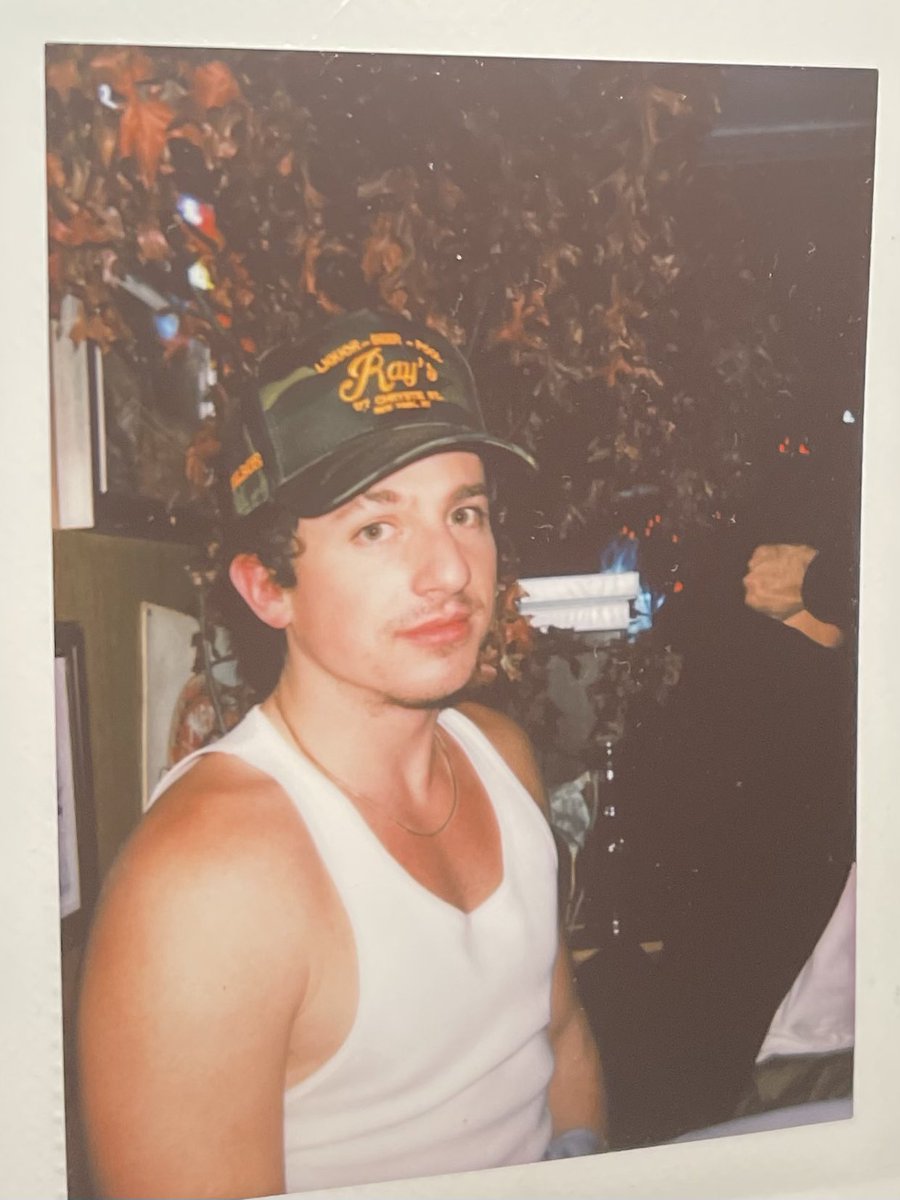 charlieputh's tweet photo. Fuck https://t.co/HvHmr97K5N