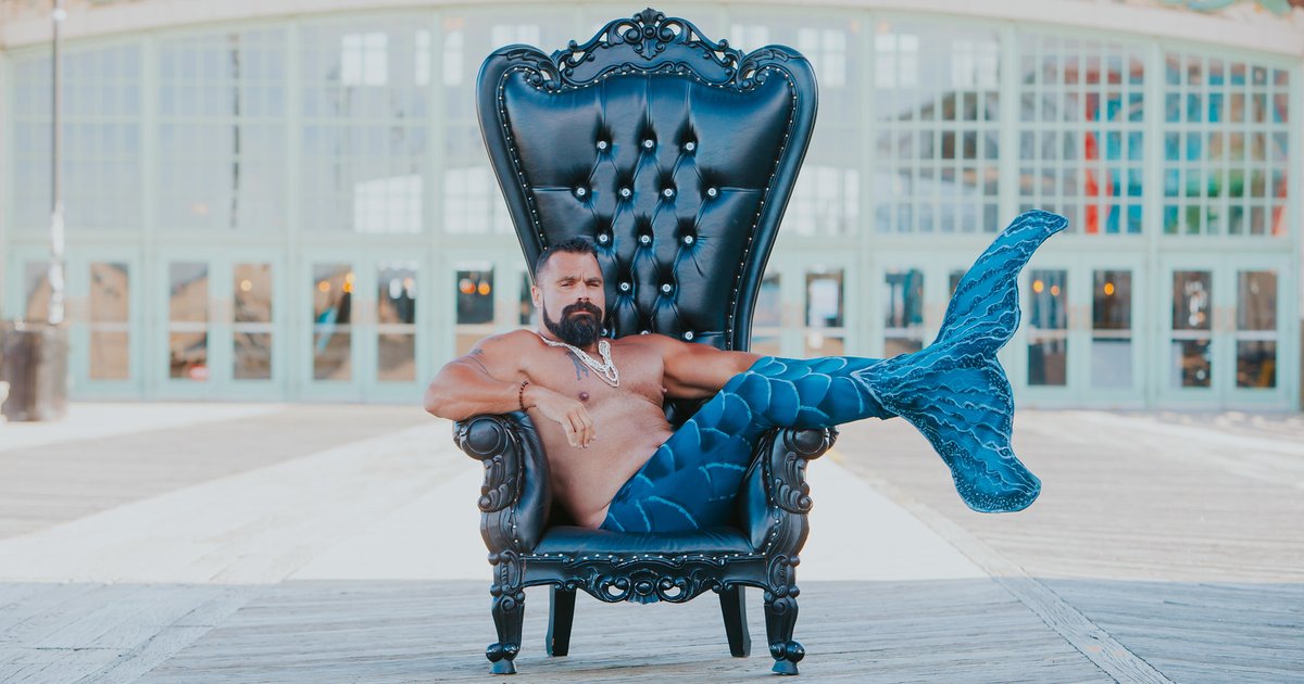 instinctmag's tweet photo. The 2022 Edition Of This Stunning Calendar Features 12 Gorgeous Mermen https://t.co/XHwIZFYRrs #ap #asburypark #darkcitymermen #JerseyShore #TimHorn https://t.co/H3KWstioGk