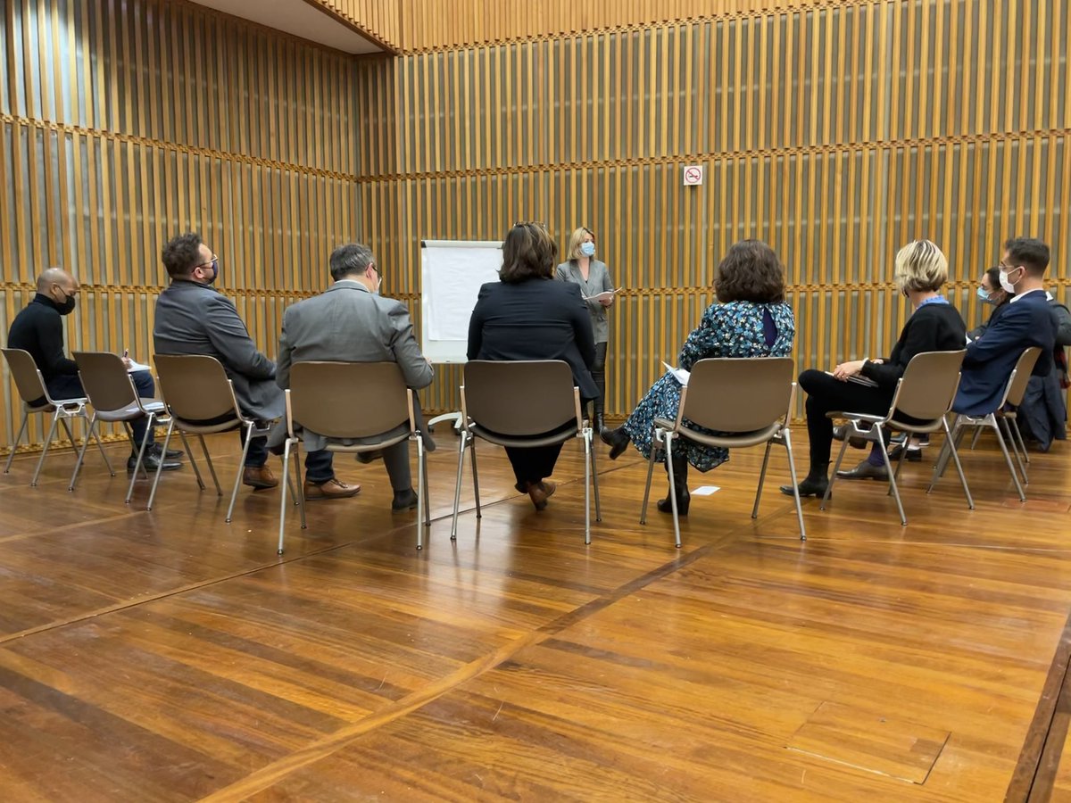 aife_officiel's tweet photo. L’après-midi sur la transformation numérique de la commande publique organisé à Bercy par la DAJ, la DAE et l’AIFE se poursuit sous la forme de trois ateliers de travail sur les usages, les freins et les attentes, en présentiel et à distance #MarchésPublics #TNCP @Economie_Gouv https://t.co/SsKw4sHULy
