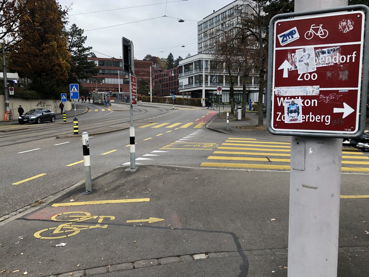 PatrickRerat's tweet photo. Cycling culture in #Zurich. Some observations on a city where the modal of share of #cycling increased from 6% (2010) to 12% (2015) but where cyclists are quite critical according to a survey we carried among bike commuters (22nd/24 cities). Comment if you (dis)agree! 1/12 https://t.co/XXm6SD5Mrm