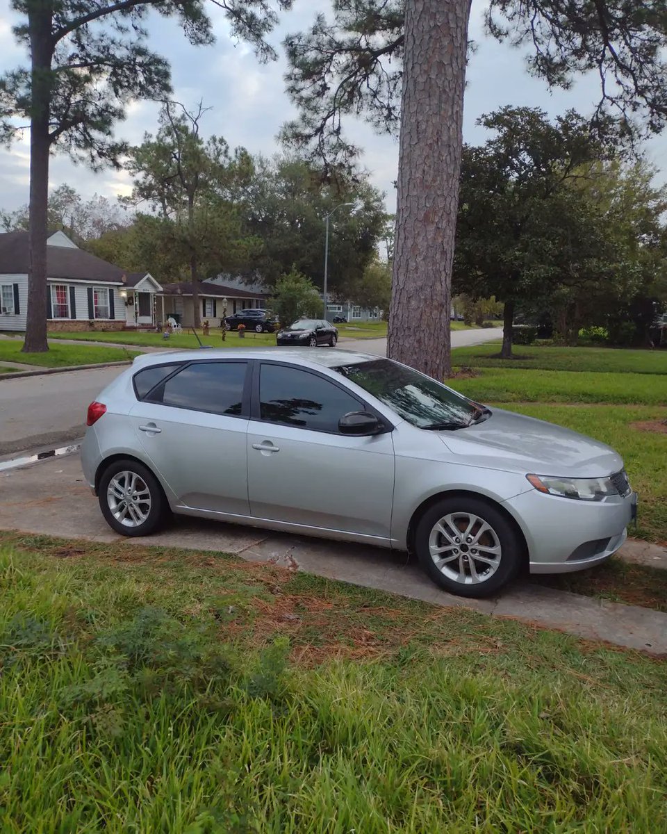 FADEUM_MIKE's tweet photo. I was soooo happy that my car got fixed along with Mama's Lexus, I decided to wash all 3! Now we got 3 running cars at the house! #aboutlastnight #backontheroad #happymonday #mobileagain #progress #readyforthenewweek https://t.co/pojRvSzLpH