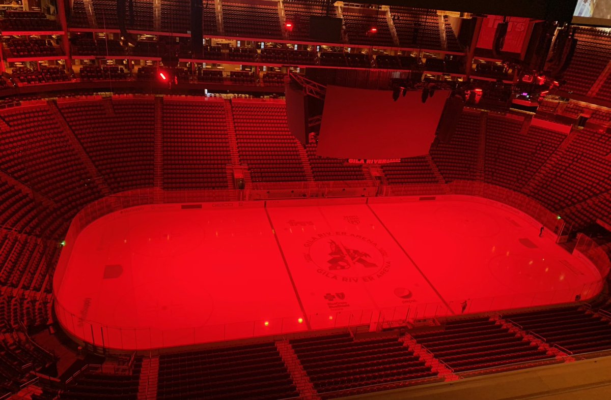 TheRobeWay's tweet photo. Painting the ice on a #NewGearMonday for the Arizona Coyotes at the Gila River Arena with #lightingdesigner Todd Stover & a house rig using 24 new @Robelighting #ColorStrobe purchased through @VideoWestInc.
#therobeway #robelighting #newrobegear #videowest #arenalighting https://t.co/qILbgtk15b