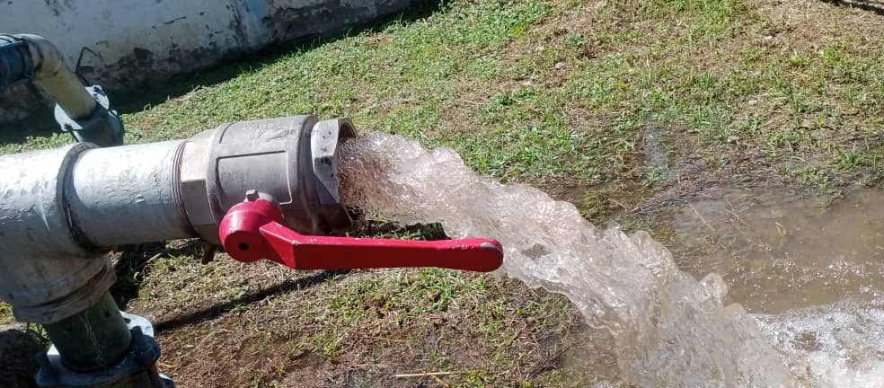 #22Nov|💦#Hidrocentro con apoyo de <a href="/minaguasoficial/">MinAguas</a> <a href="/GobiernoAragua_/">Gobierno Aragua</a> y la alcaldía @RibasEsPotencia, instaló equipo de bombeo para la puesta en funcionamiento del pozo Guacamaya 2, beneficiando aprox. 4mil personas del Centro-Este de la pquia. Guacamaya #Aragua #VictoriaPopular