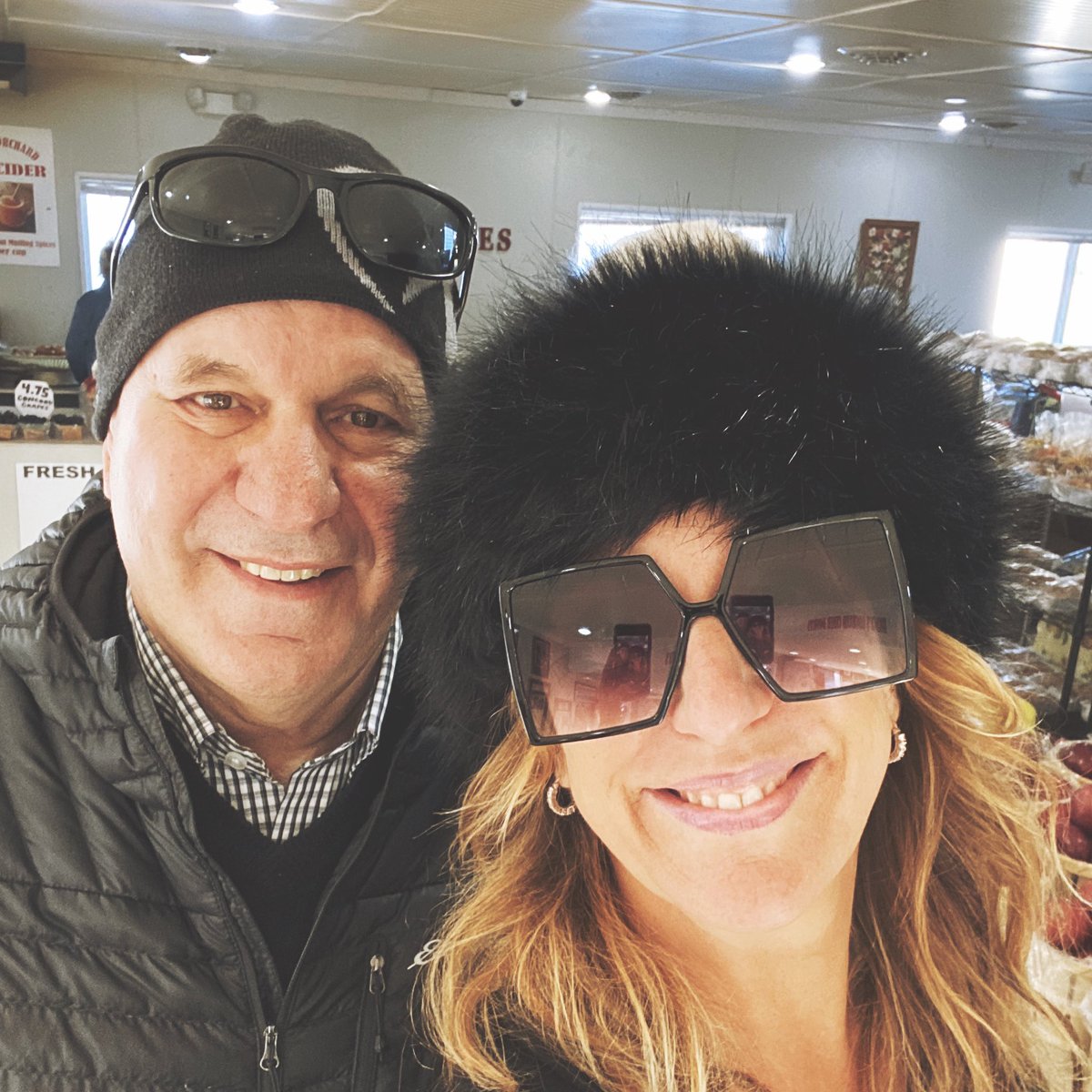 lesarossick's tweet photo. So excited to spend time with family this week! #daddo https://t.co/91ehtubvrC