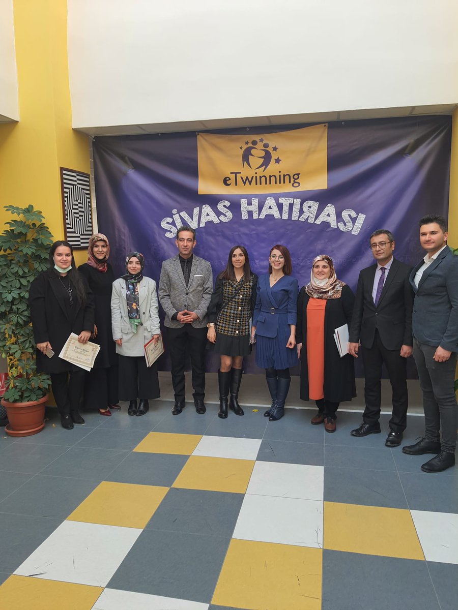 gndzz_eda's tweet photo. Sivas eTwinning ödül töreninde belgelerimizi İl Milli eğitim müdürümüz @AslanErguven'den aldık. Her şey için teşekkürler 💐 #eTwinningsivasödültöreni
@sivasmem
@tretwinning
@eTwinningsivas
@kangalmem58 
@AlkanMustafa58
@Fatihgunduz58 https://t.co/psr9LqINnE