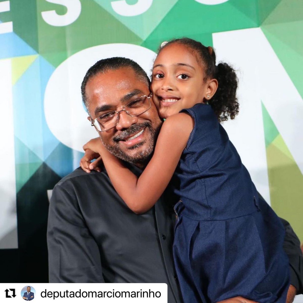 republicanos10's tweet photo. Republicanos participaram neste sábado do evento: "O retrocesso que o racismo causa na sociedade". O combate ao racismo tem sido uma defesa de muitos em nosso partido!
Com: @dpmarciomarinho e @Ireudaoficial
#Repost #Republicanos10 #ConsciênciaNegra #RepublicanosBA #racismo https://t.co/Ojl46aV6UK
