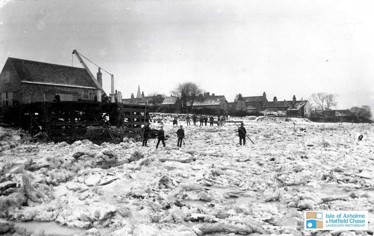 #IoAHC Fact of the week - Frozen River Trent
This image shows the River Trent frozen over at West Butterwick in 1890.
Check out our fact of the week - ioahc.net/news/
#rivertrent #westbutterwick #history #water #isleofaxholme