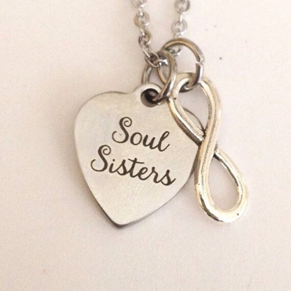 dragonflydeb122's tweet photo. Soul sisters necklace, petite stainless steel https://t.co/zeDxINmhF8 #jewelry #necklaces #charmnecklaces #soulsista #infinitycharm @etsymktgtool https://t.co/xiqTilVmIE