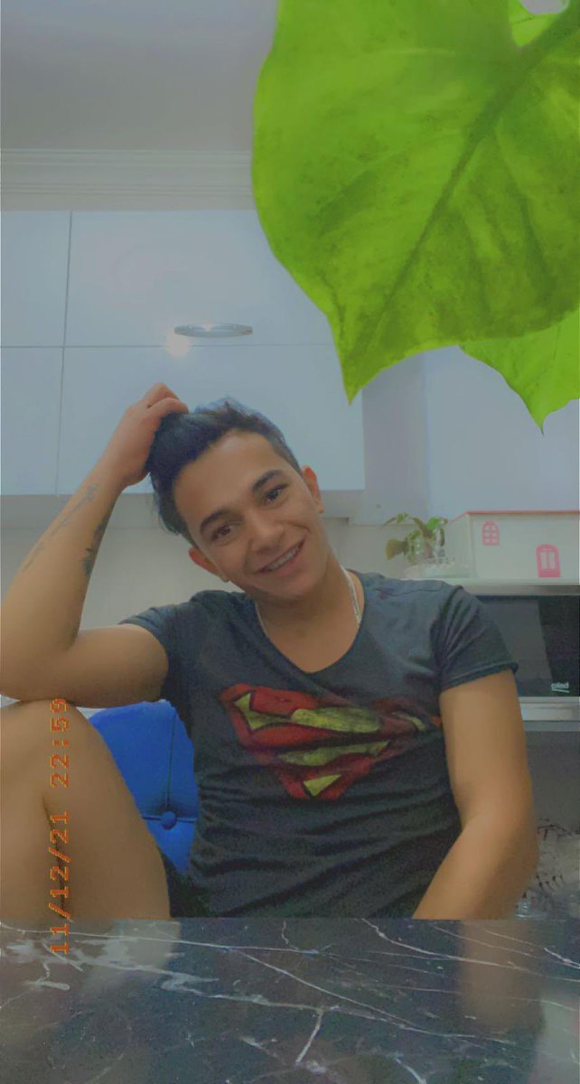 #diyarbakırgay   #diyarbakirgay  

Diyarbakırdan  umut ben 20 yaşındayım pakımlı parlak pasifim yerim var ❤05050033931❤ 🥰🙈 ara görüşelim. #diyarbakirgay