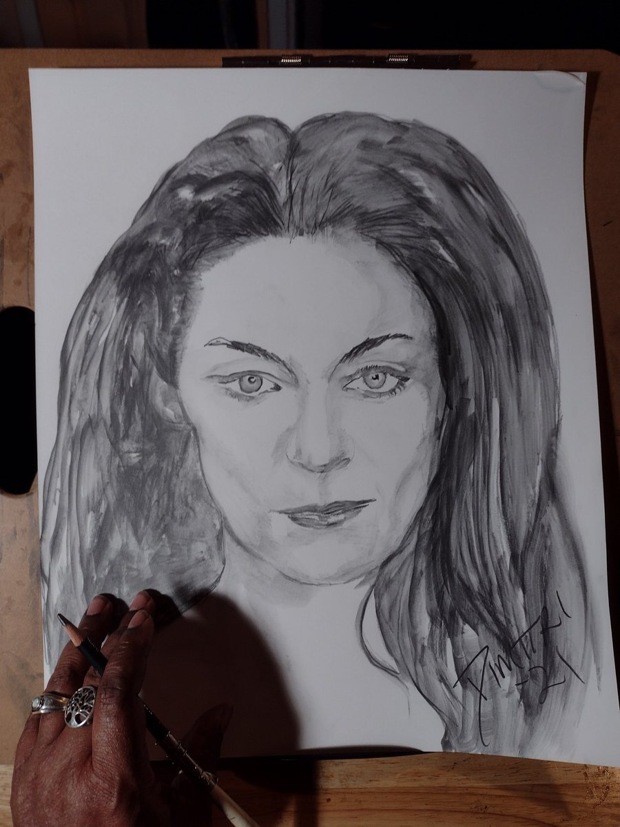 PaintingsByDimi's tweet photo. 3rd Portrait of my favorite celeb to see at conventions. @MichelleGomez #DoctorWho #ChillingAdventuresOfSabrina #paintingsbydimitri  #artistlifestyle #artistlife #wine  #winelife #drawing #pencil #paintbrush #drawing #graphite https://t.co/bKFc9g98vl