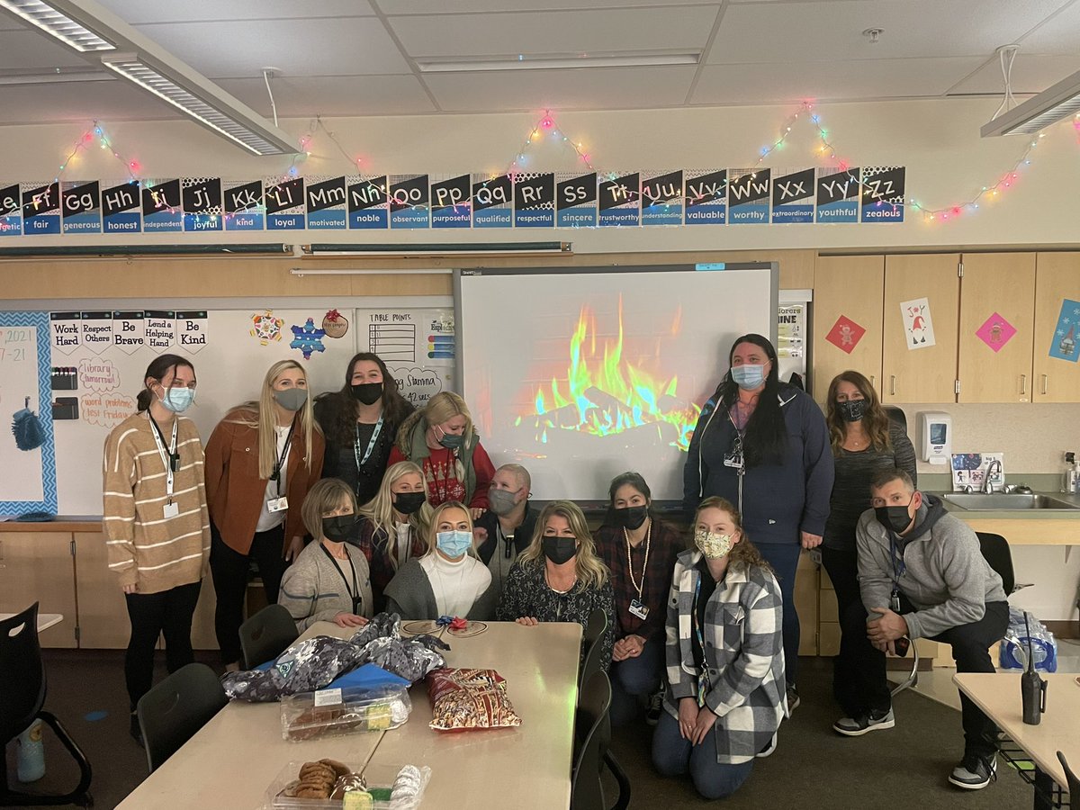 bsnider253's tweet photo. We ❤️ our fireside chats @DEE_Explorers!Connecting, collaborating and revisiting our why is critical to the success of our students and our team. Today’s focus… self care! #bettertogether https://t.co/qBt6iRjgb3