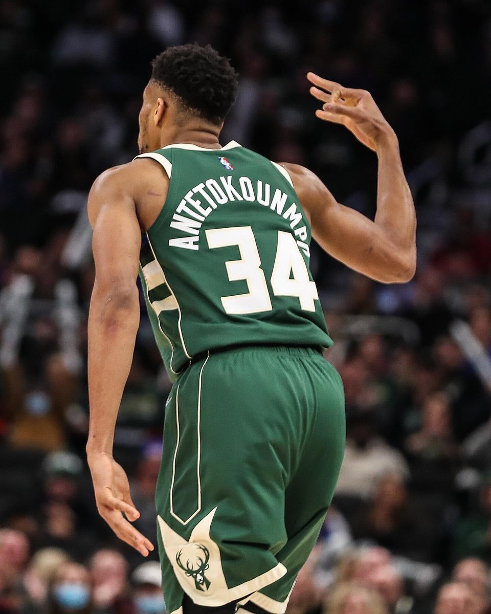 Giannis Antetokounmpo Milwaukee Bucks Green Jersey*