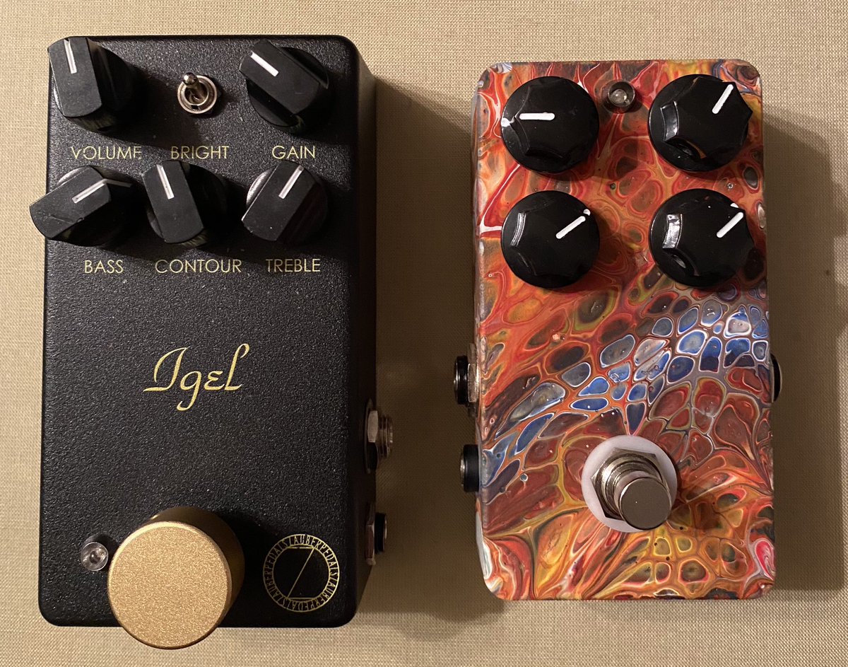 Alchemy_mazzy's tweet photo. ロックバンド系の歪みで最近の定番がこの２機種に落ち着いた

Zauber Pedals さんの Igel と
D.N.Effects さんの HERZ

D.N.Effectsさんは休業中と言う事らしいのだが復活を待ち望んでいます♪ https://t.co/9Vcx6EaRV1