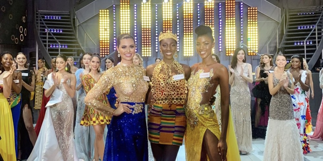 ✨LadyT🇨🇲✨ tweet media