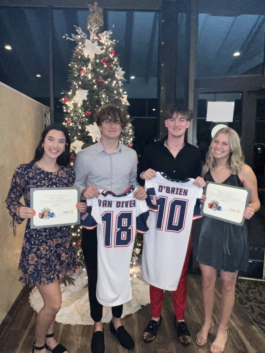 ECSsports's tweet photo. Congrats to our Football &amp; Cheer All Stars! https://t.co/7bSBSdXdnz