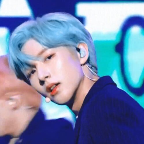 myspace_236's tweet photo. 런쥔이 파란머리 존버단 모집
#MAMAVOTE #nctdream https://t.co/ykVtUAqz18
