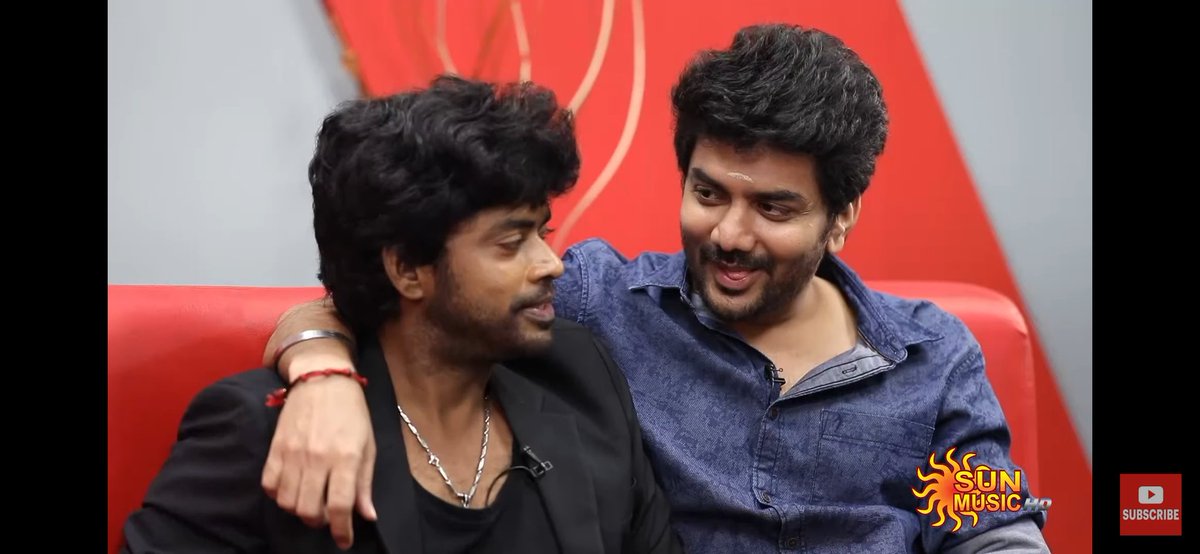 kavin_follower2's tweet photo. 😍❤️

#BiggBossTamil3 
#BiggBossTelugu5 https://t.co/V2L1LyxQ9H