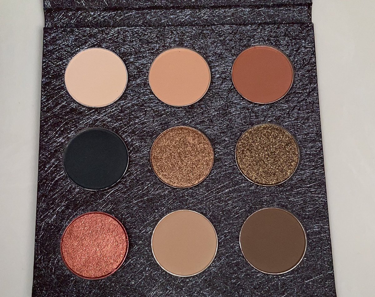 HappyGirlCos's tweet photo. Shop HappyGirlCosmetics high-pigment eyeshadow palettes 🎨  THAT NEWNEW!!!

“Summer” &amp; “Naked”  
9 different shades.

Now available on our website for only $25.00 dollars. Shop https://t.co/PuxyOk7XZE for all of your cosmetics needs. ✨

#COSMETICS https://t.co/ttoFOdeKlT