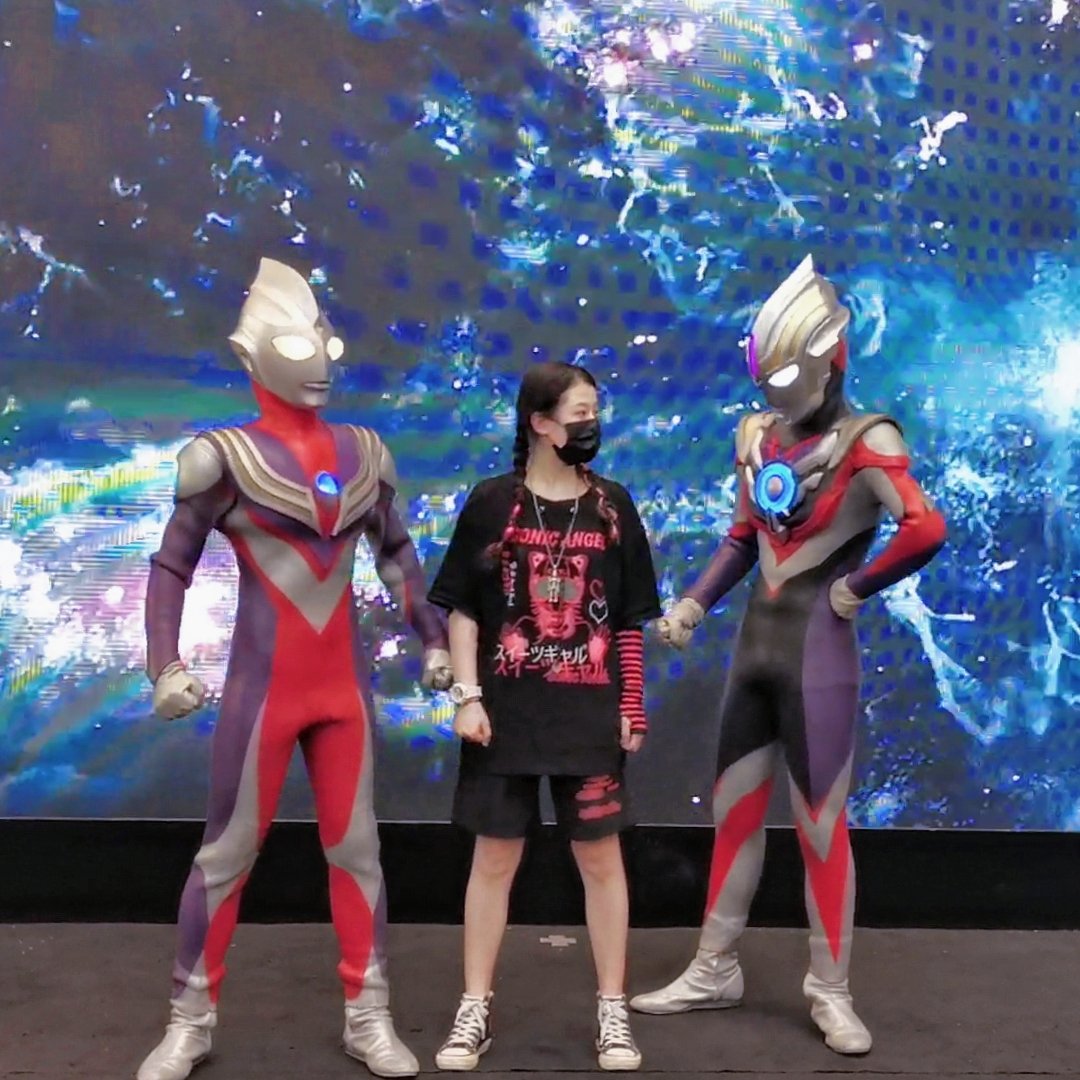 vaehxy1997's tweet photo. #ウルトラセブン 
贴贴 https://t.co/KlWD97fKSd