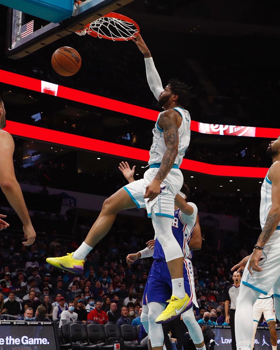 kobe ad nxt 360 on court