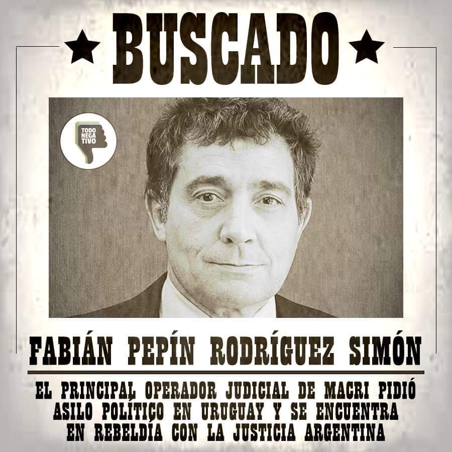 Cheche623's tweet photo. @rlopezmurphy Acá los únicos soretes sin dudas son los GORILAS, cagones CIPAYOS HDP..como Ud. Desterrarlos sería lo más leve, que habría que hacerles.. De mi parte los c0lgaria de las pelot@s en plaza de Mayo..para que lo piensen 2 veces volver hacer daño. #ExtraditenAPepin sinvergüenzas.. https://t.co/qWX0sXPwf9