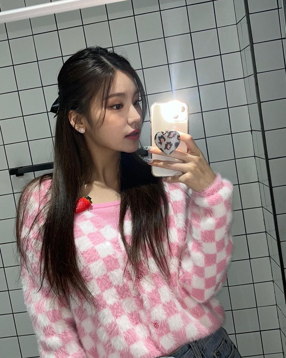itzycontent's tweet image. #예지 ❥ instagram update