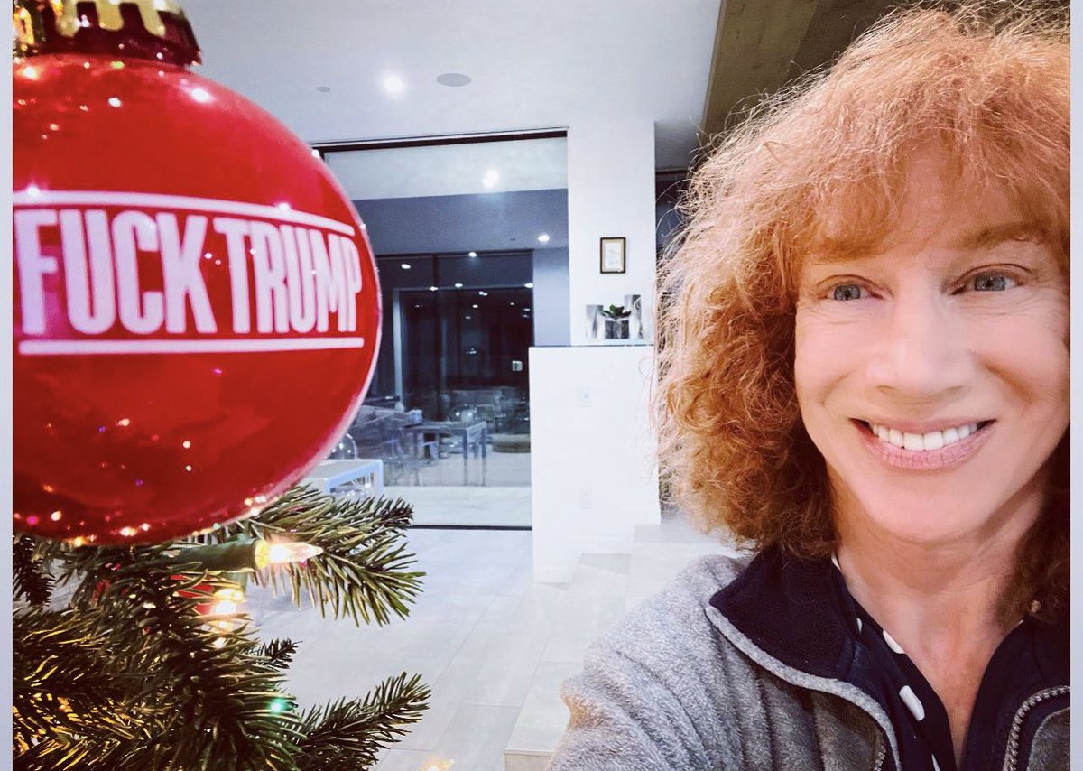 kathygriffin's tweet photo. My husband put the Christmas tree up and decorated it just for me. https://t.co/dw3nBfL09K